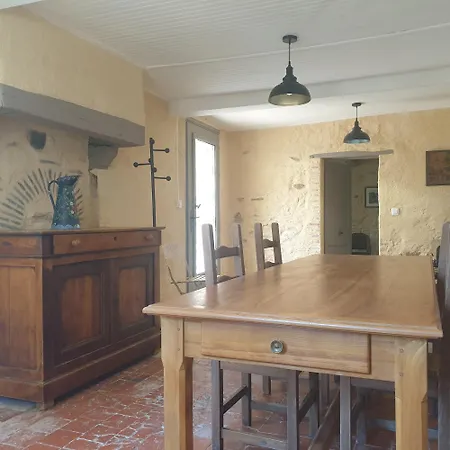 Hétvégi ház Le De La Ferme Davitali